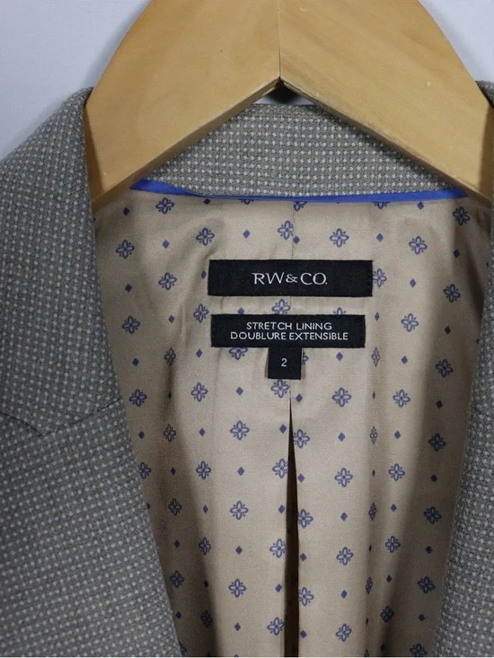 RW&CO Structured Blazer Women’s Size 2 Beige Workwear Film Worn The Boys - Picture 5 of 10